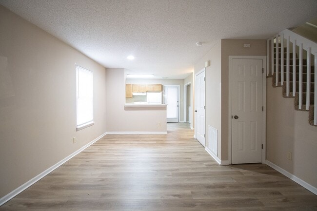 Building Photo - 3715-3715 Pimlico Dr