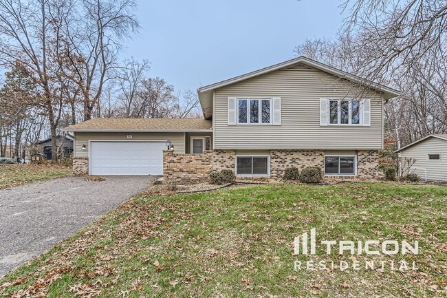 Building Photo - 2805 Saddlebrooke Cir