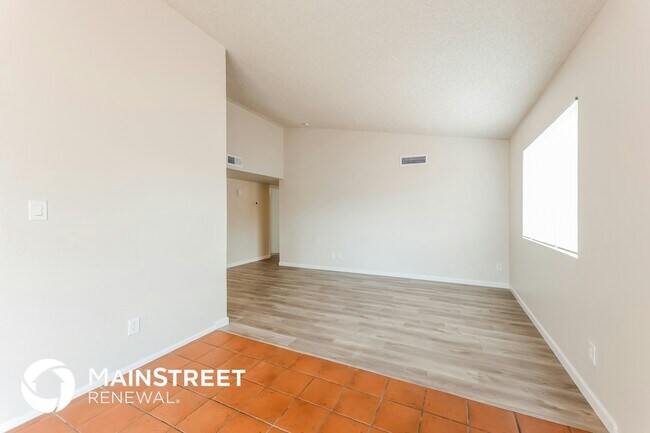 Building Photo - 6107 W Acoma Dr