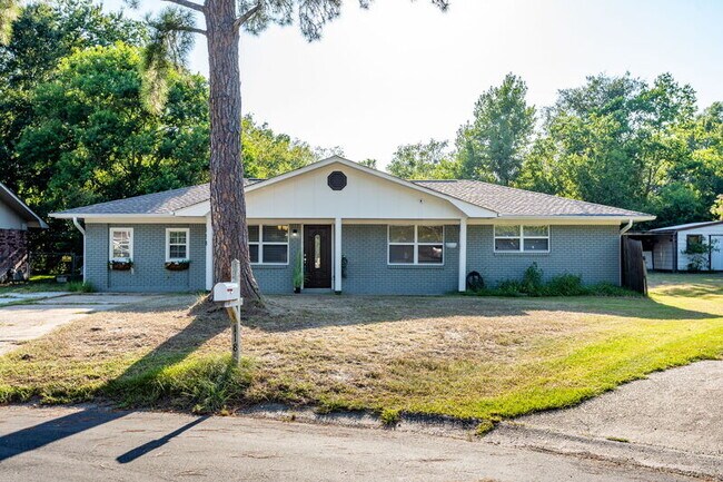 Building Photo - 118 Ben Dr