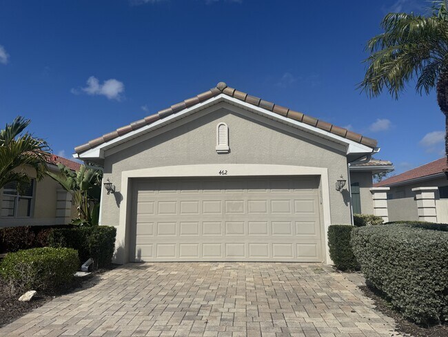 Foto del edificio - 462 Montelluna Dr