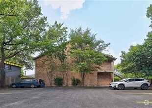 Building Photo - 4406 Avenue A