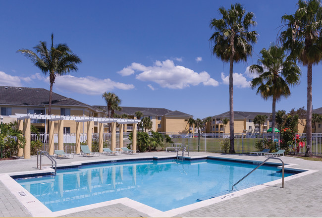 Vista Verde at Deerwood Apartments - Miami, FL | Apartments.com