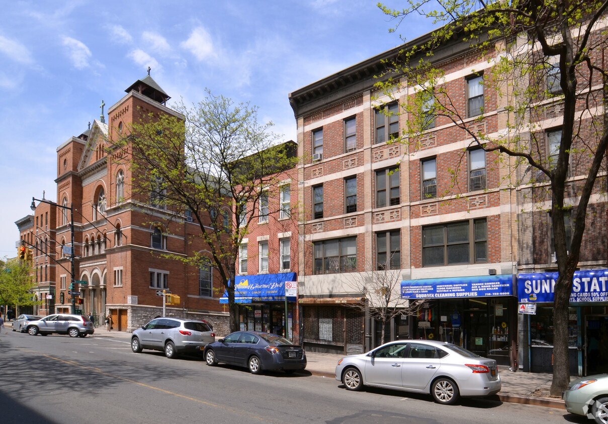 Foto del edificio - 655 E 187th St