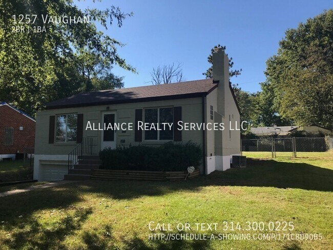 Building Photo - 1257 Vaughan Dr