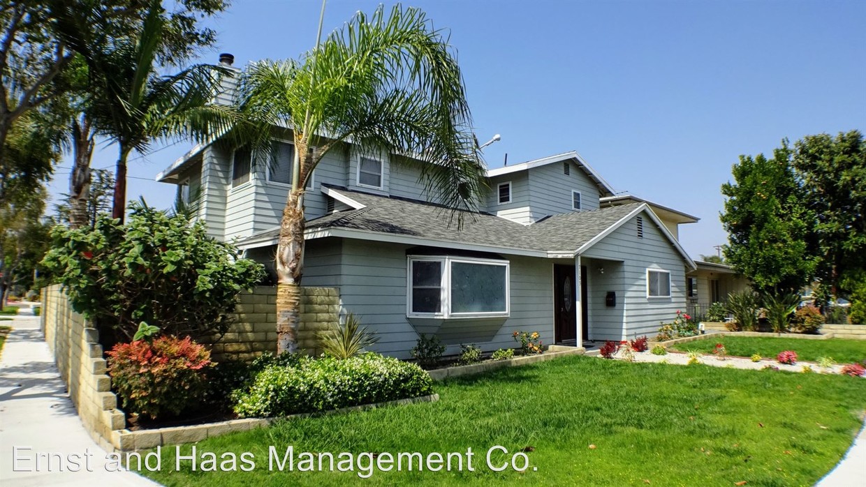 Primary Photo - 5 br, 3 bath House - 7103 El Paseo