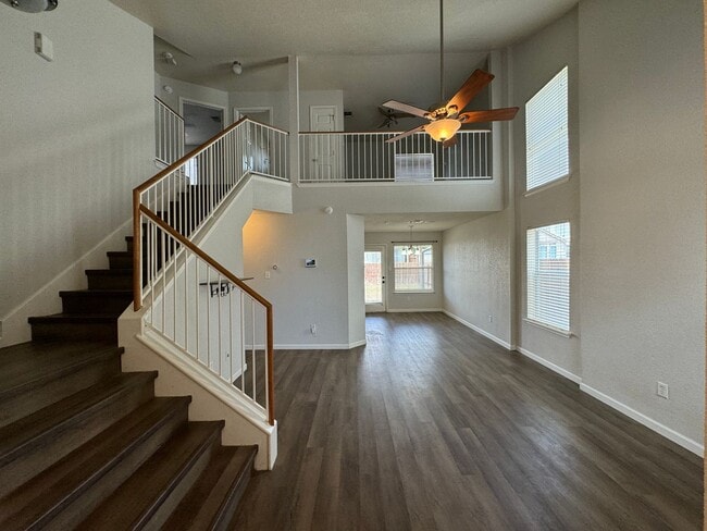Foto del edificio - 4811 Causeway Ct