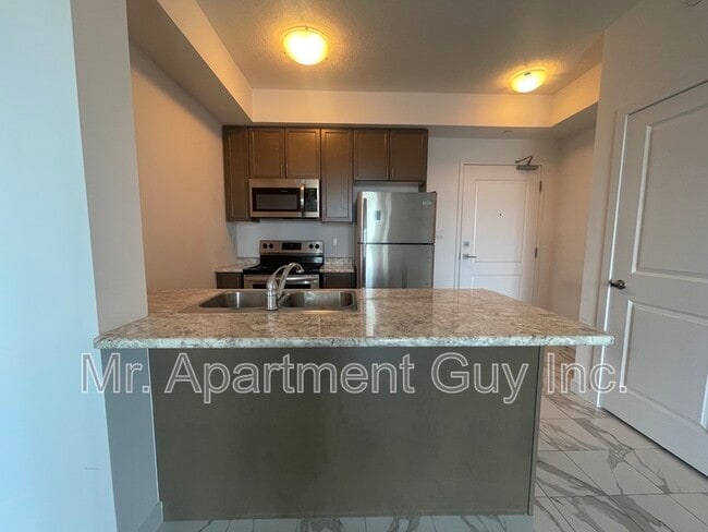 Building Photo - 125 Shoreview Pl