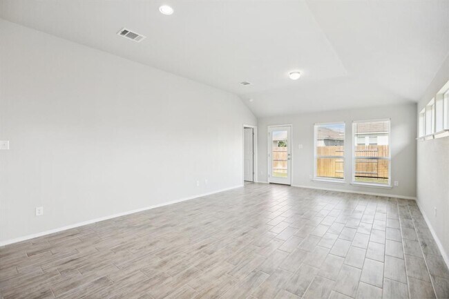 Foto del edificio - 124 Trailside Ln