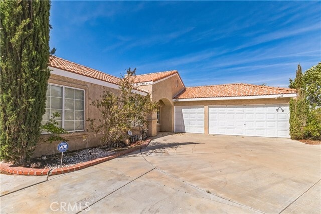 Primary Photo - 6012 Sandpiper Pl