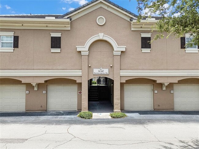 Building Photo - 14340 Fredricksburg Dr