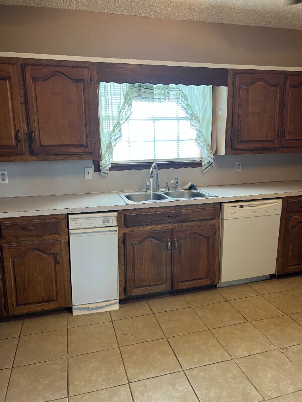 Foto del edificio - 908 Sycamore Dr