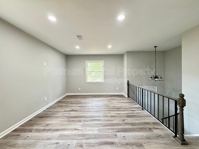 Foto del edificio - 908 Pinecrest Cove