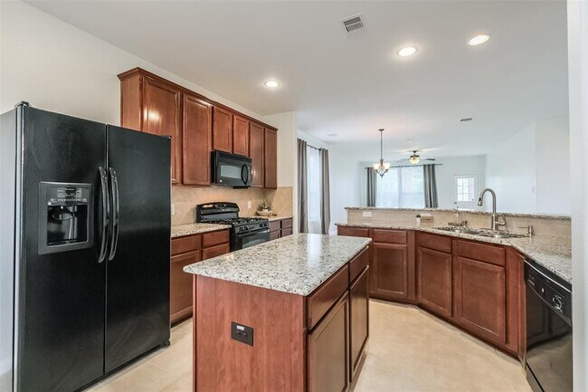Building Photo - 13109 Southern Valley Dr