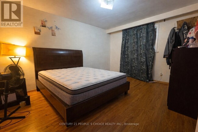 Building Photo - 7523 Middlebrook St