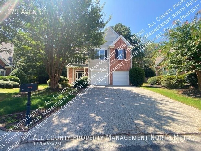 Building Photo - Large Avensong home in cul de sac