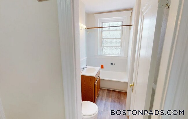 Building Photo - 1191 Boylston St