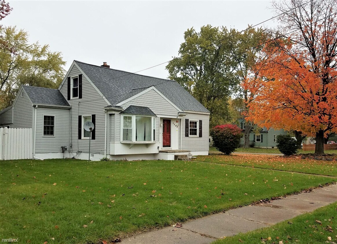 Primary Photo - 3 br, 2 bath House - 2302 Chesning Ave