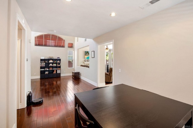 Building Photo - 29610 Gracilior Dr