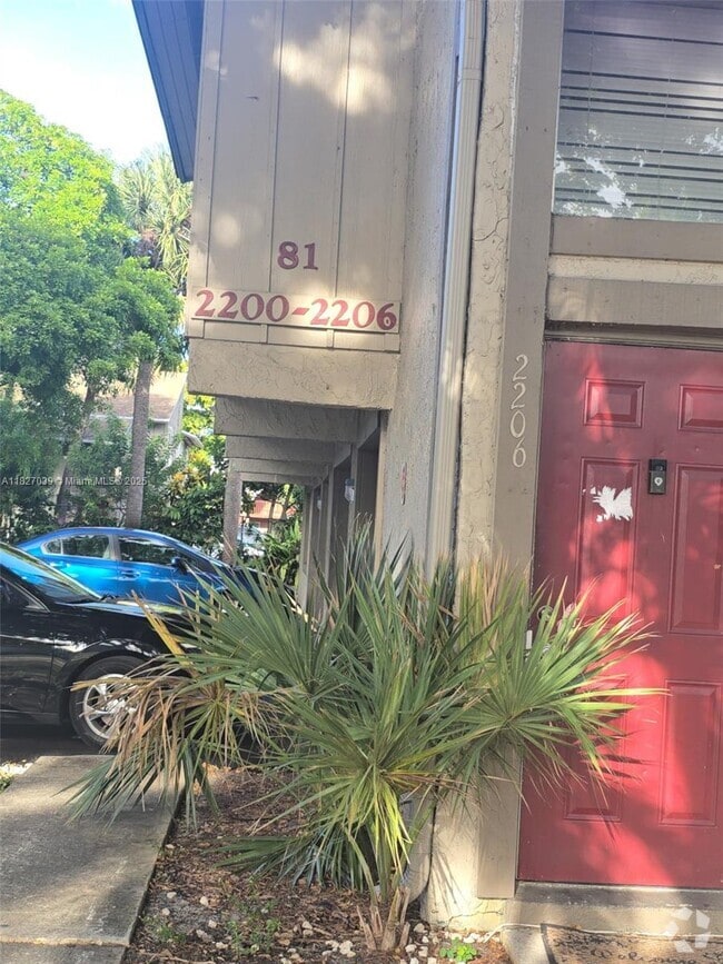 Building Photo - 2200 NW 59th Terrace