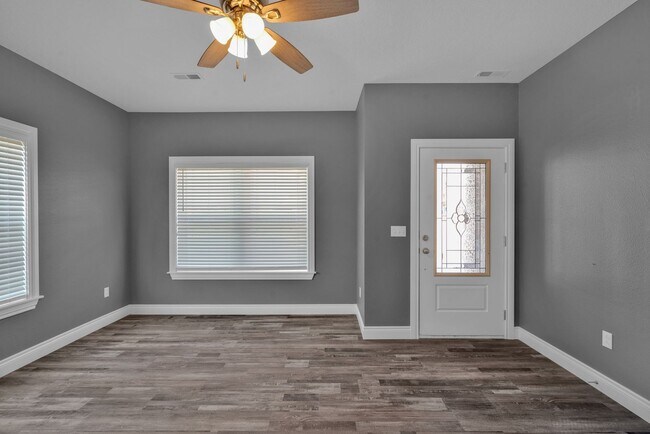 Foto del edificio - Brand New 2-Bed/3-Bath Townhouse in Joplin...