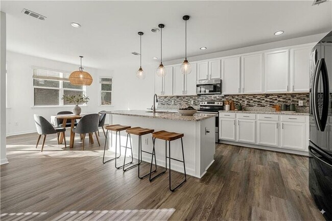 Foto del edificio - 1183 Lanier Springs Dr NE