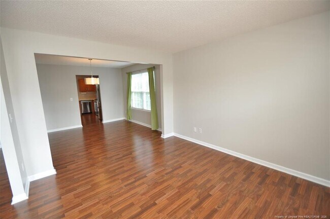 Foto del edificio - 117 Tiverton Woods Dr
