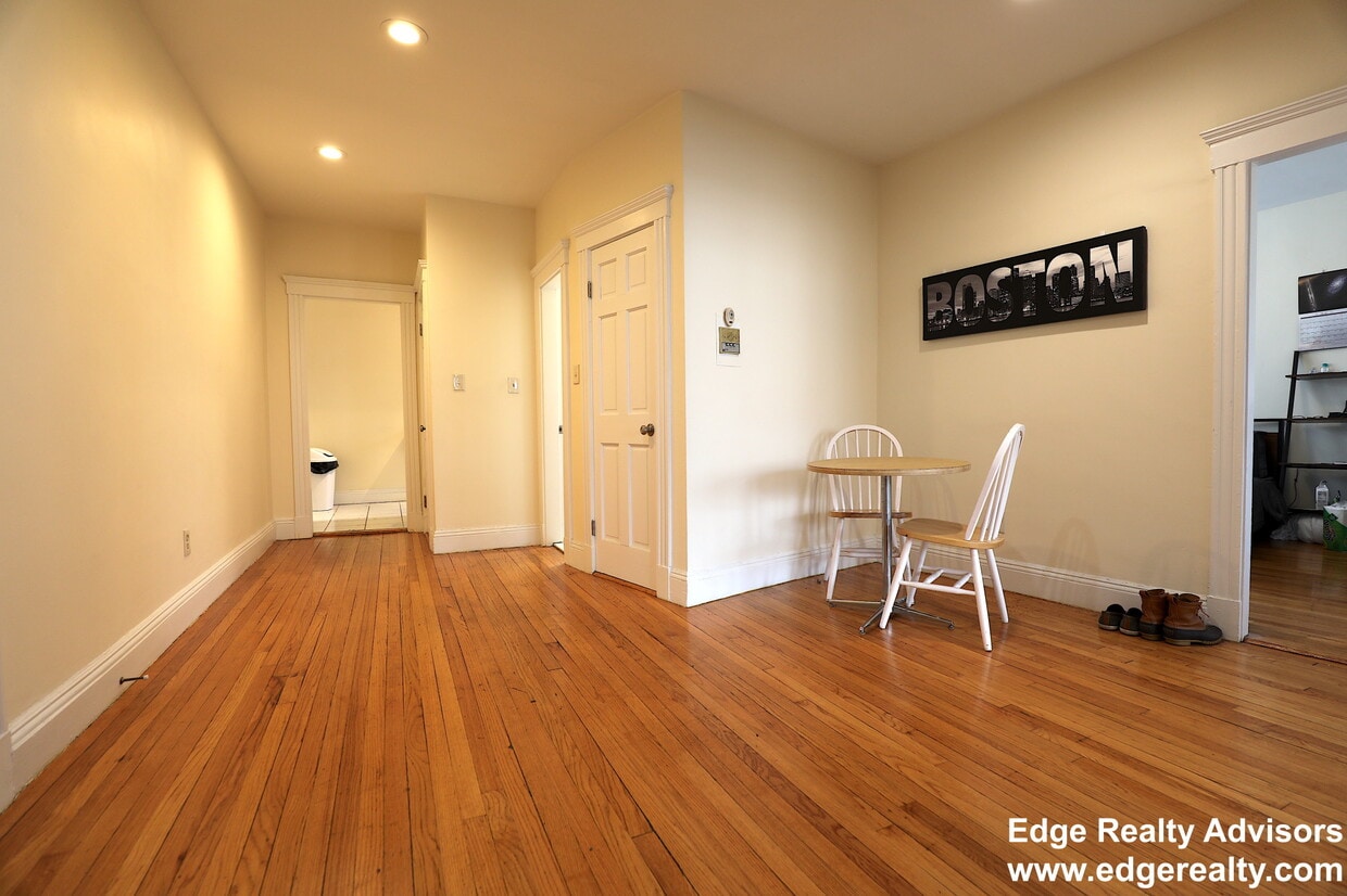 Photo - 6 Sutherland Rd. Unit 31