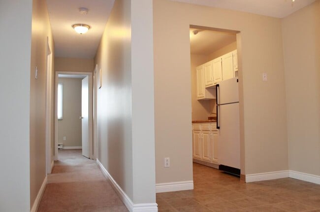 Building Photo - Pleasantville Apartments