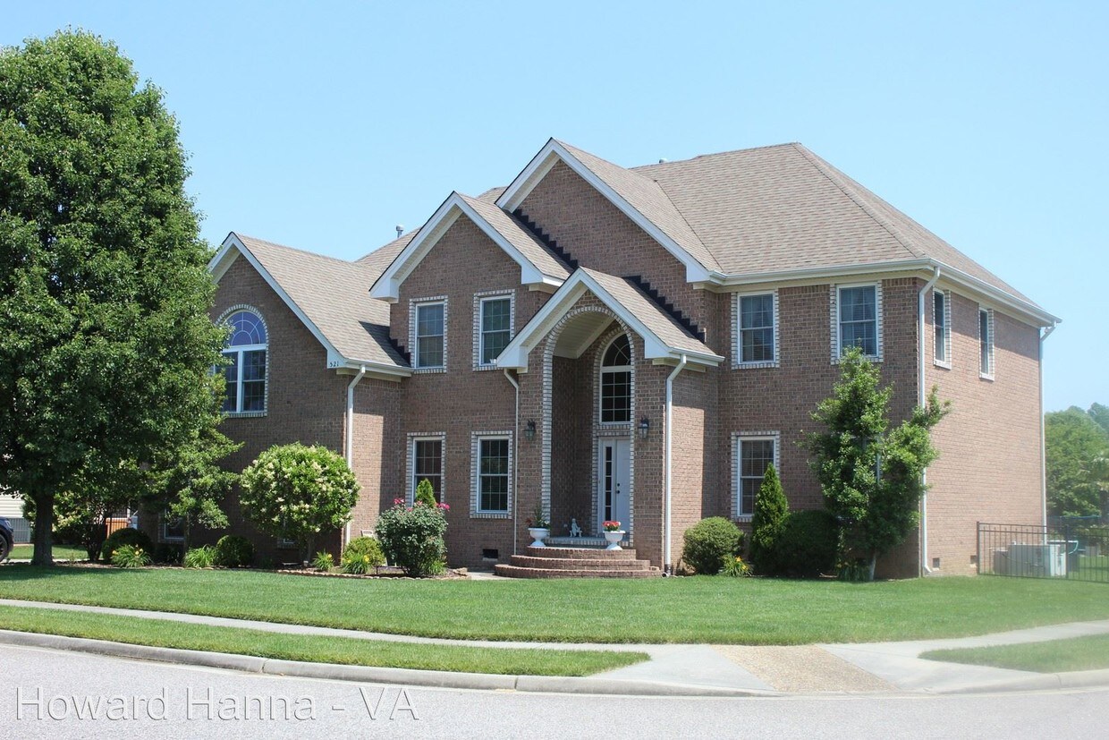 Primary Photo - 4 br, 3 bath House - 521 Vespasian Circle