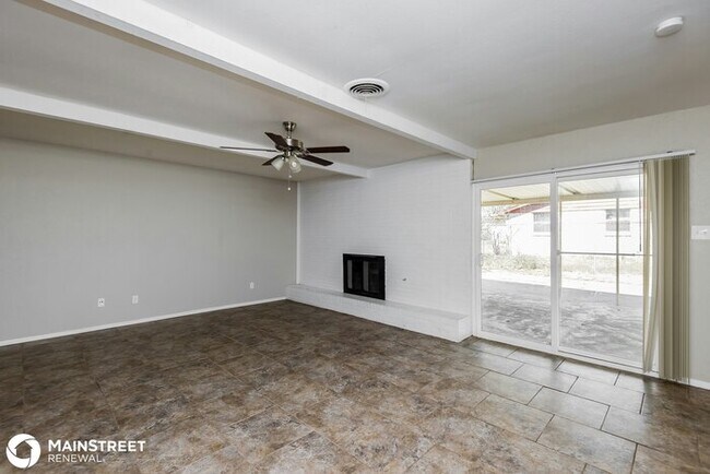 Foto del edificio - 3501 Carriage Hill Dr, Forest Hill, TX 76140