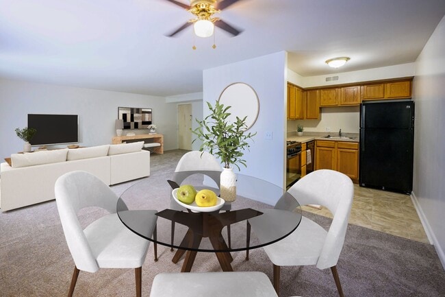 Building Photo - Melrose Place Apartments