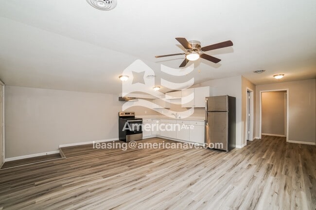 Building Photo - 302 Wagner St