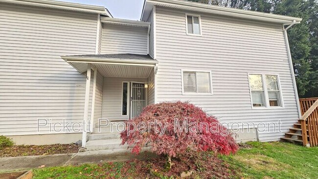 Foto del edificio - 4301 Cobblestone Ln NE