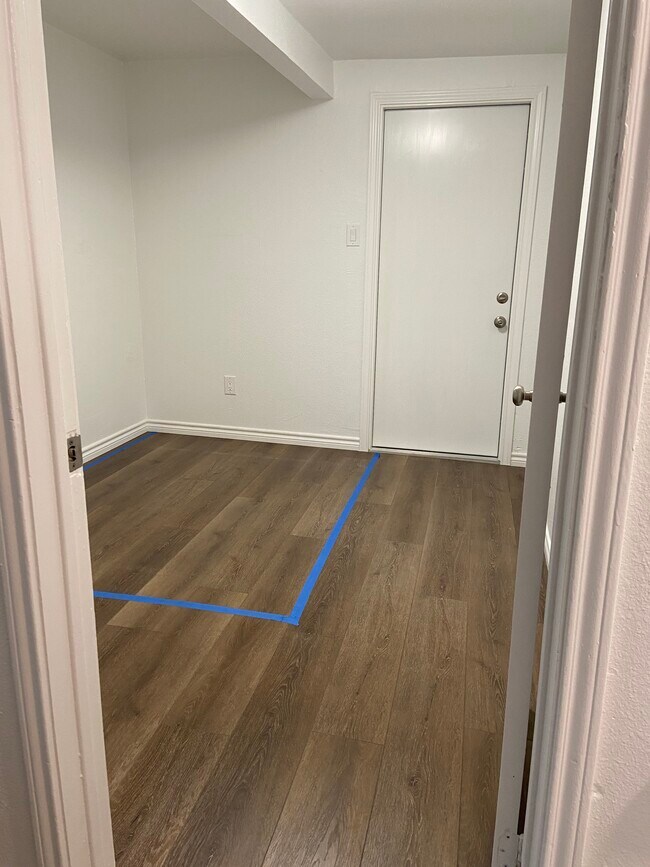 Foto del edificio - 2705 E 16th St