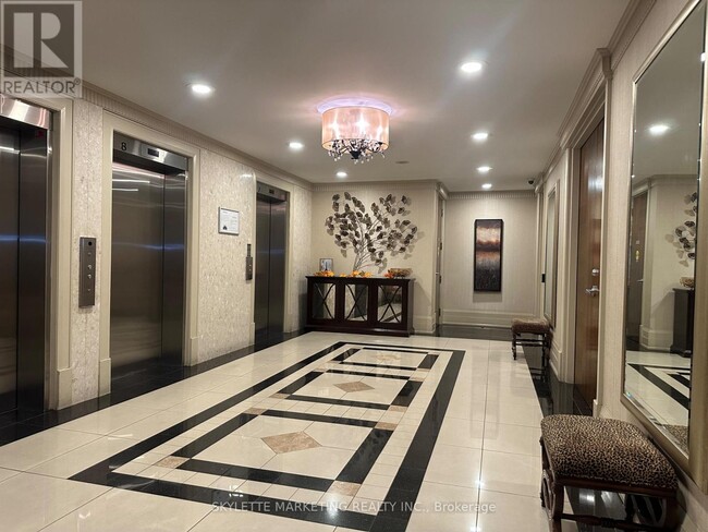 Building Photo - 8 Rean Dr