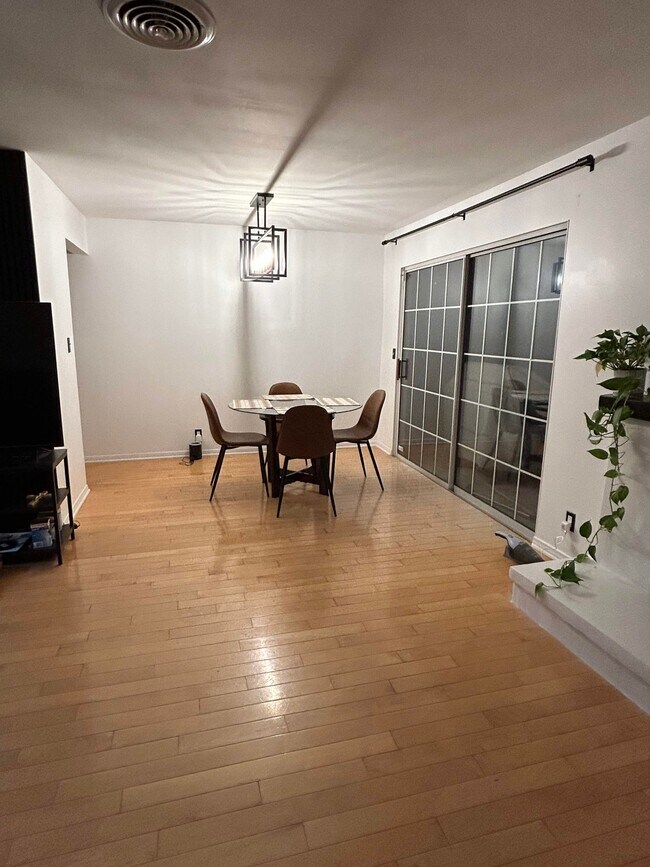 Foto del edificio - 17124 Horace St