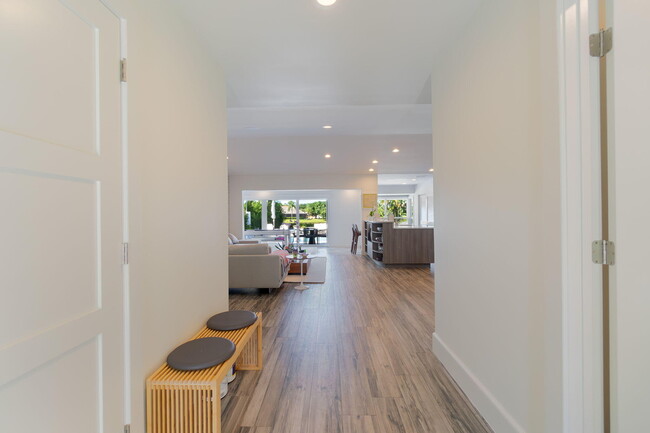 Foto del edificio - 2291 Las Casitas Dr