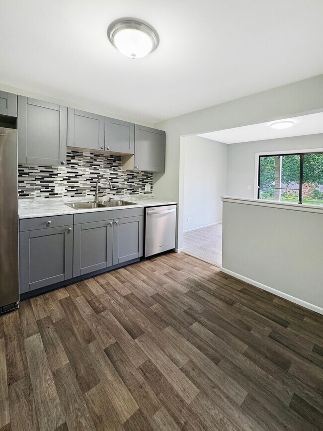 Foto del edificio - 1540 Heather Ct