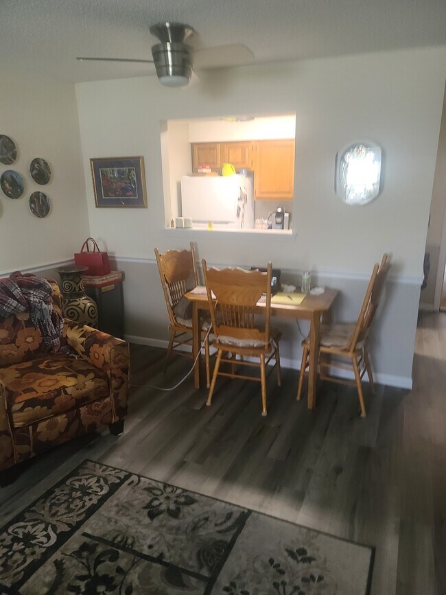 Building Photo - 107 Diego Ct