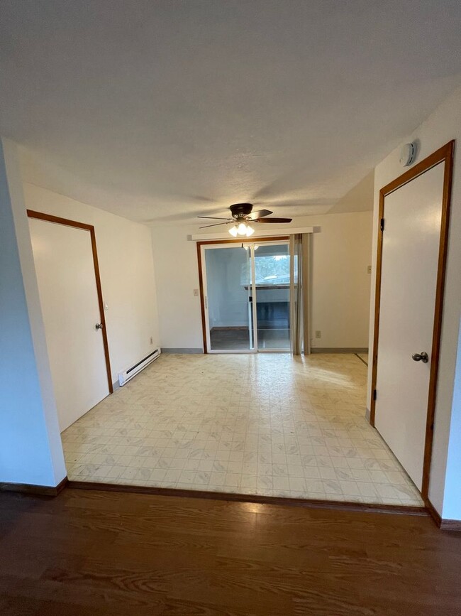 Building Photo - Cute Home in Tigard