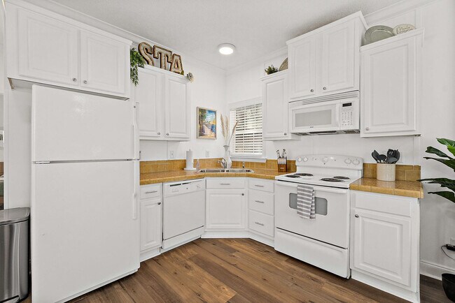 Building Photo - 47 San Marco Ave