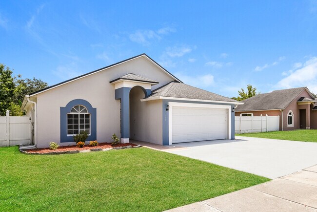 Building Photo - 3313 Cypress Point Cir