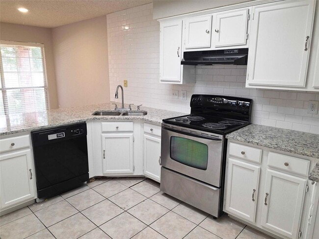 Photo - First month free in Lewisville House