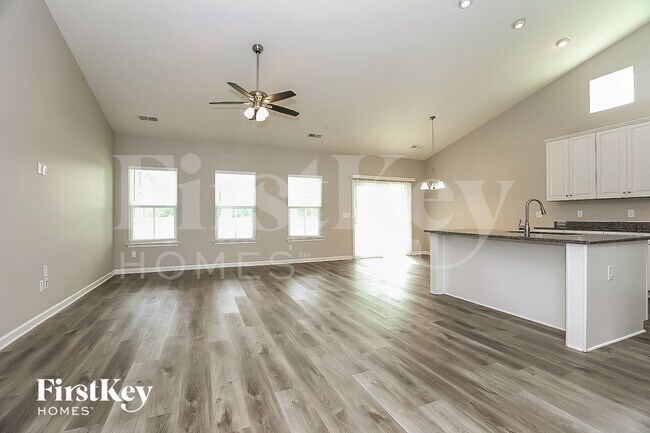 Foto del edificio - 2800 Goose Creek Ln