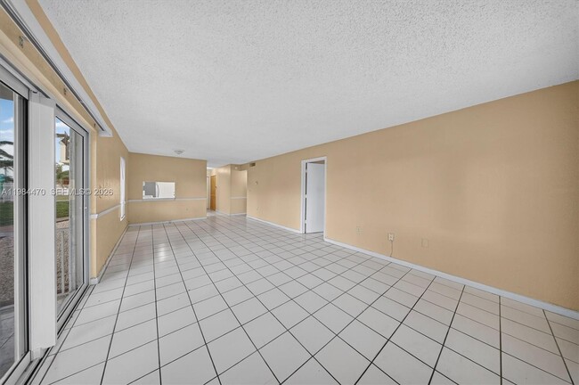 Building Photo - 505 NW 177th St
