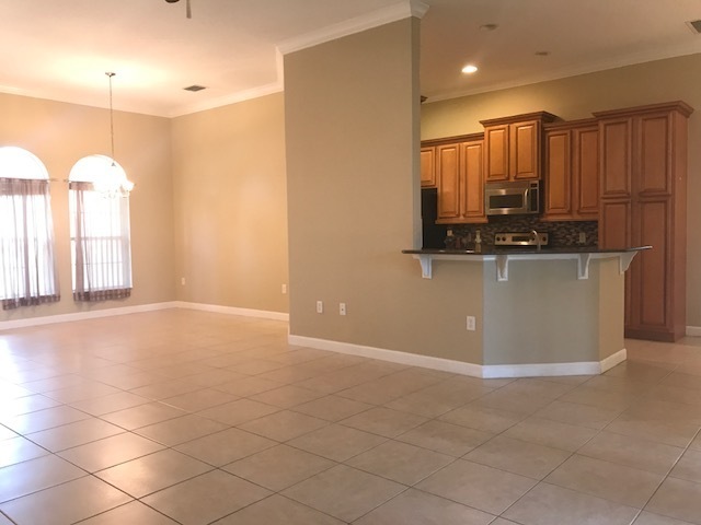 Building Photo - 4 Bedroom Home in Grand Island Florida