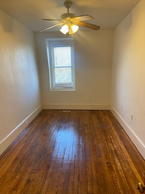 Habitación F - 232 N St NW