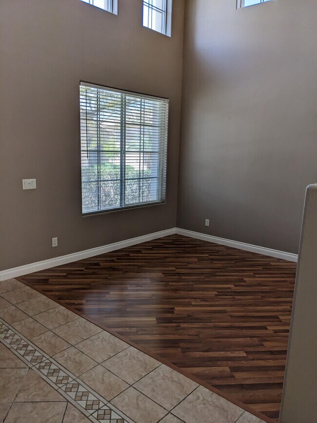 Building Photo - 1424 Via Savona Dr
