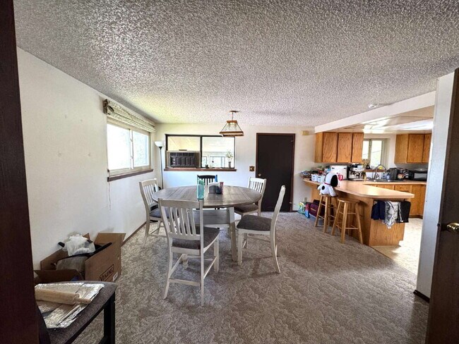 Foto del edificio - Spacious 3 bedroom, 2 bathroom home in Lander